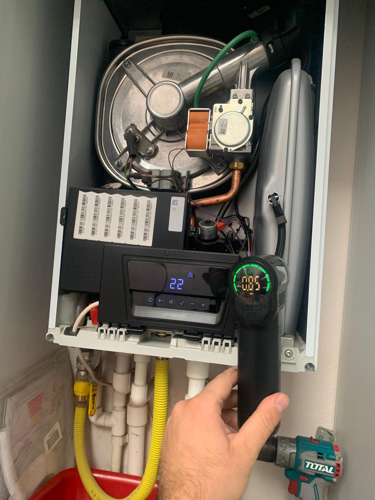 Samsun Kombi Tamiri - Uzman Teknisyen Çalışması